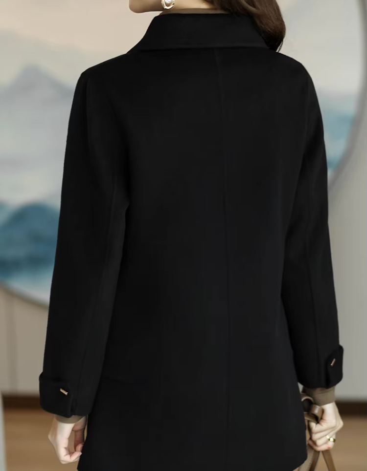 NOBLETTE - WARM AND ELEGANT COAT 2