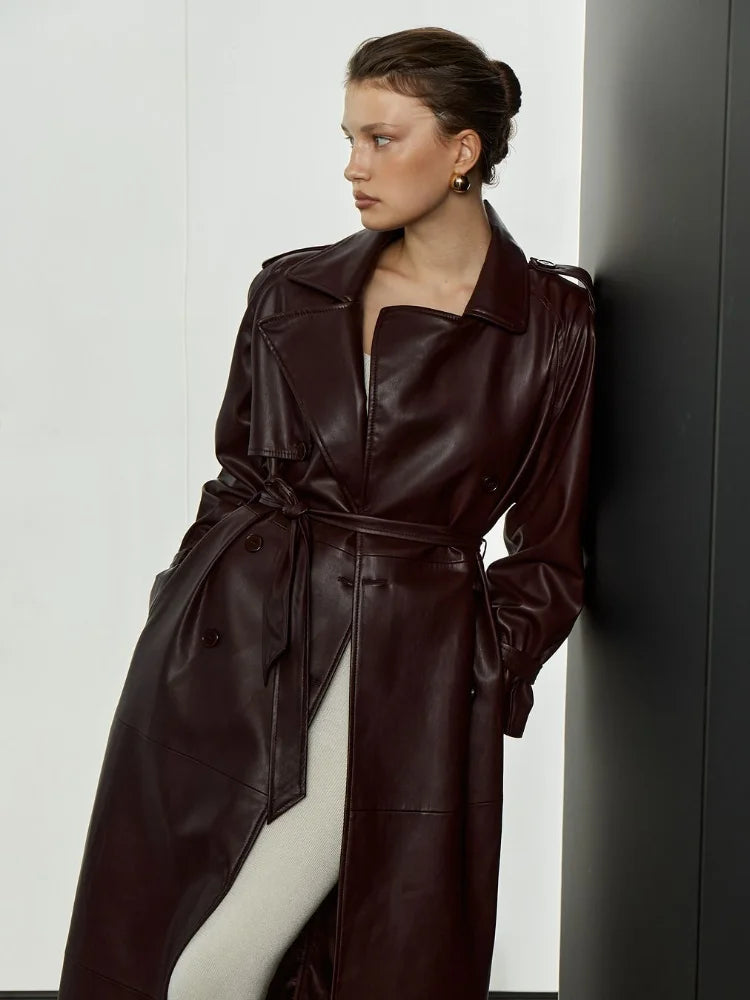 Valora - Elegant Women's Leather Coat